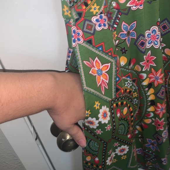 New York & Company: green and floral paisley print sleeveless dress w/ pockets - Picture 5 of 12